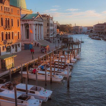Ca Susanna Near Train Station Venesia Bagian luar foto